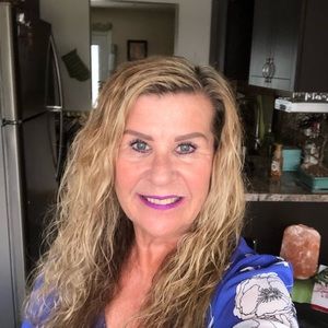 Meet your Posher, Veronica